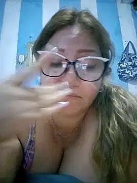 Carlotaazul Adlı Modelin Canlı XXX Sohbeti