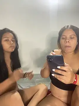 Chat +18 de AngelaBlondee ao vivo