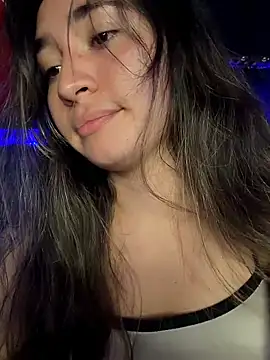 Sophie_LS Adlı Modelin Canlı XXX Sohbeti