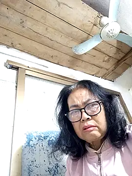 Hotestlove: онлайн-секс-чат