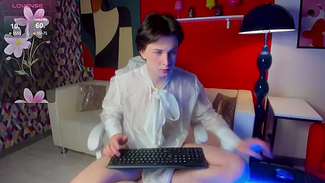 AdrianoAubert Live XXX Chat