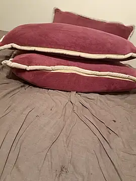 EsteemedOkapi's Live XXX Chat