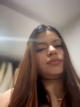 Chat +18 de Yaqui_elle ao vivo