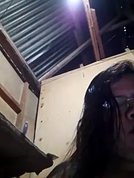 Chat +18 de Huge_mama69 ao vivo