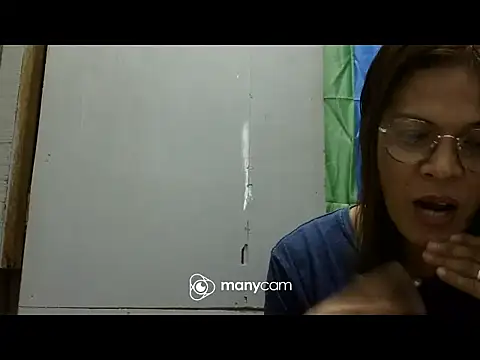 juicycum069's Live XXX Chat