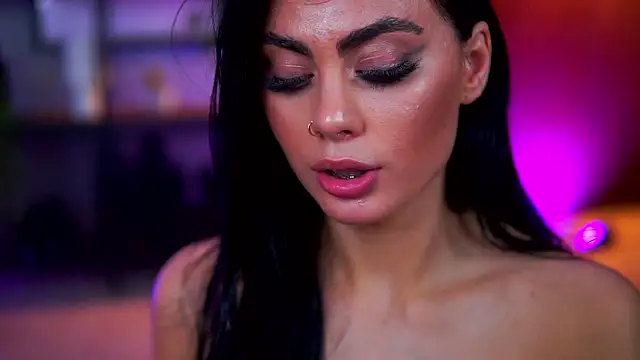 RavennaDArcy's Live XXX Chat