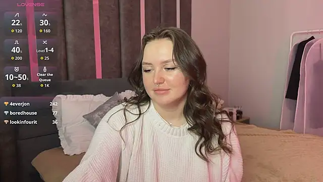 MoonlightLovee 即時 XXX 聊天