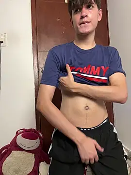 Chat XXX en directo de Naim_TheKing