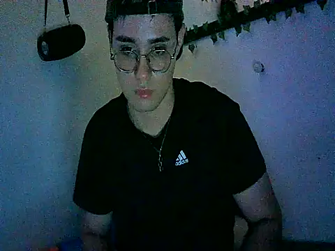 aiden_dwayne's Live XXX Chat