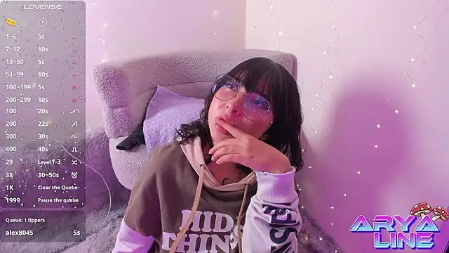 arysUwU Adlı Modelin Canlı XXX Sohbeti