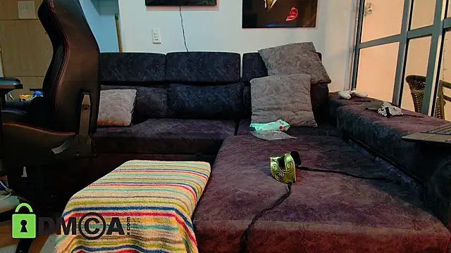 latin_couple77's Live XXX Chat