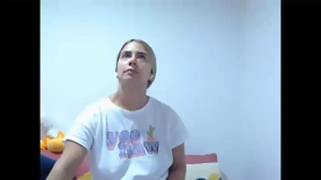 دردشة Lunazina الجنسية المباشرة