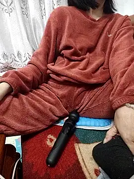 Haralushiaaa – Naživo XXX chat