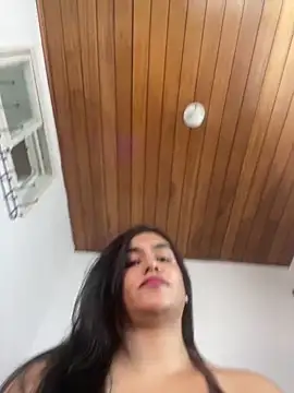 isabella_aristi03 Adlı Modelin Canlı XXX Sohbeti