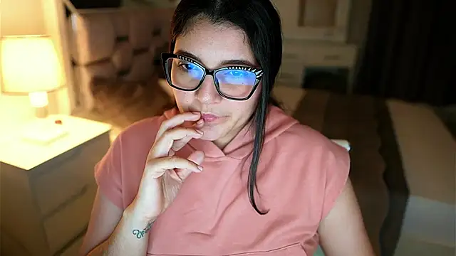 دردشة Camilaa_bueno الجنسية المباشرة