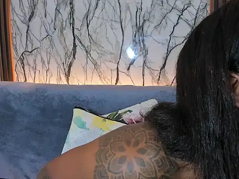 Pauline_Fox Live XXX-Chat