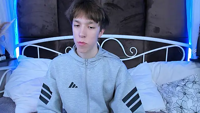 MarkBranston's Live XXX Chat