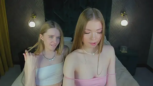 Tessa_Sunnn Webbikameraesitys