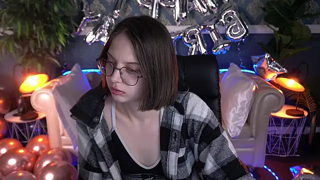 CharlyWines' Live XXX Chat