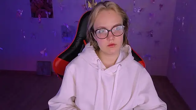 madeline_doll Adlı Modelin Canlı XXX Sohbeti