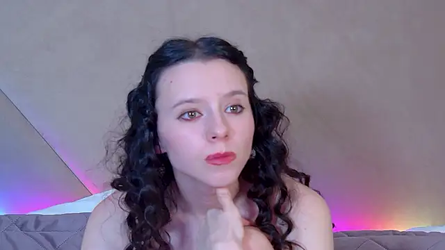 ArinaKubrick – Naživo XXX chat