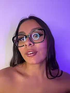 Nicollewest1's Live XXX Chat