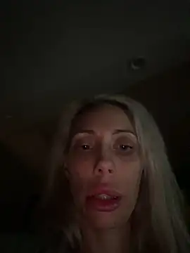 LindseyFAFO: онлайн-секс-чат