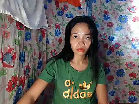 دردشة PinaySkinnyGirl الجنسية المباشرة