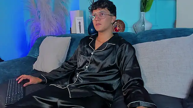 Leo_Savage_のウェブカメラショー