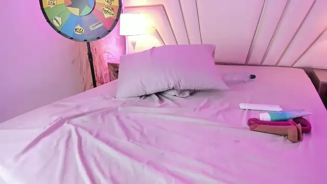 Zara_Vidal's Live XXX Chat