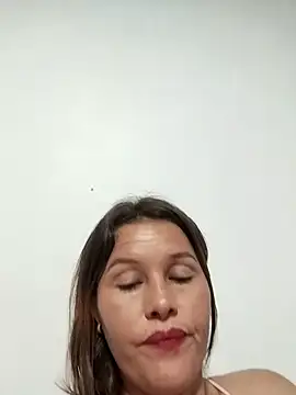 Chat +18 de Paola-Lond ao vivo
