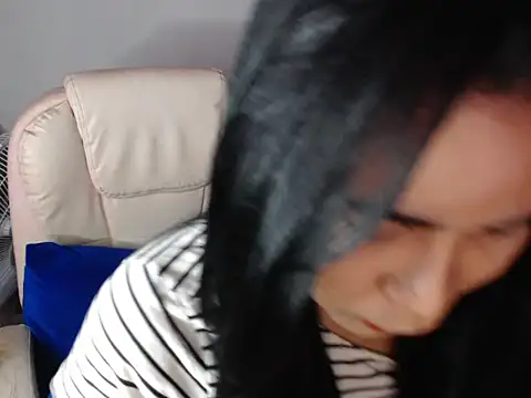 TransPetite1's Live XXX Chat