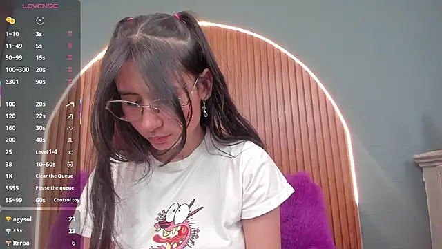 NayeCloud: онлайн-секс-чат