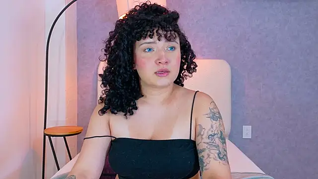 Tracielowe_w's Live XXX Chat