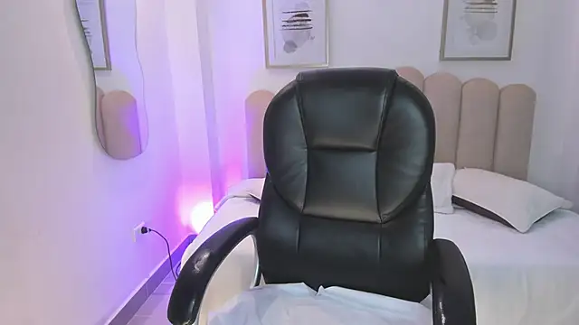 Natasha_Kiim_ 即時 XXX 聊天