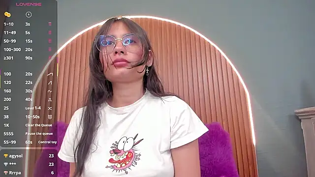 NayeCloud: απευθείας συνομιλία ΧΧΧ