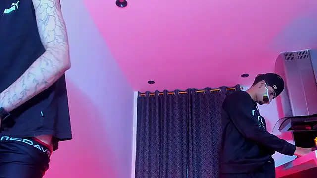 Czat XXX na żywo – TheBatMansion