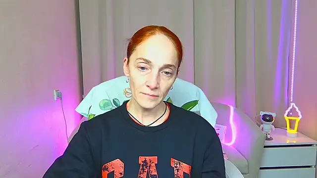 BreeTernern Live XXX chat