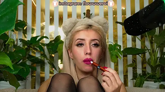 دردشة FlowweerGirl الجنسية المباشرة