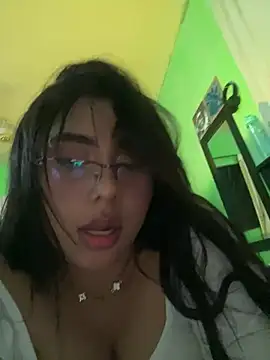 Ambar_Vip 现场XXX聊天