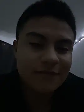 andresmahecha777's Live XXX Chat