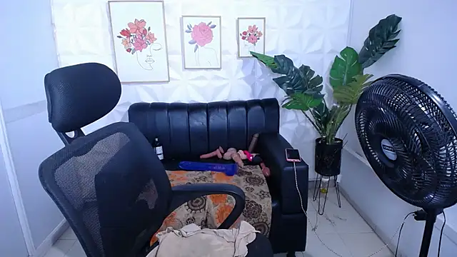 Онлайн чат XXX Valentinaa_mature