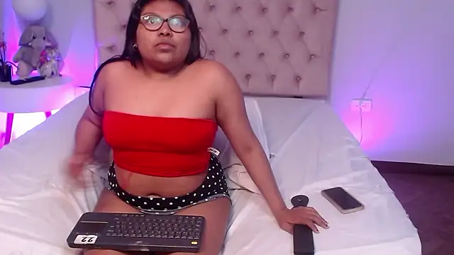 دردشة Kiri_Black_ الجنسية المباشرة