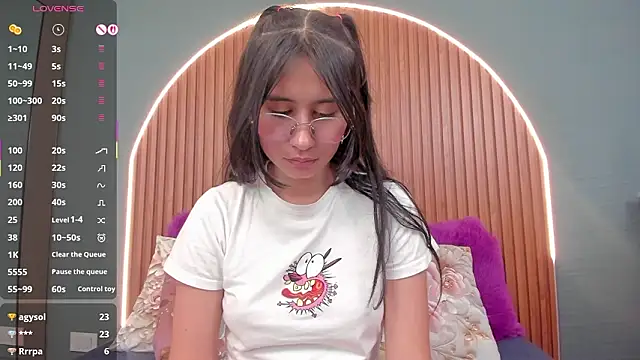 Онлайн чат XXX NayeCloud