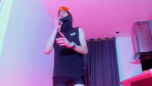 TheBatMansion's Live XXX Chat