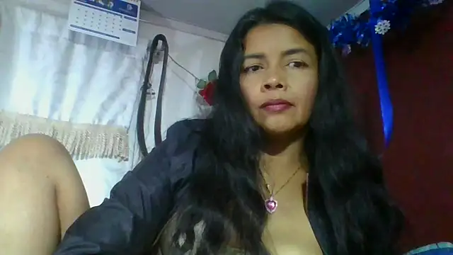 DianaOchoa_ Adlı Modelin Canlı XXX Sohbeti