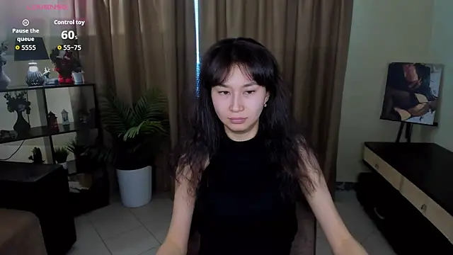 SheilaRare élő XXX-chatje