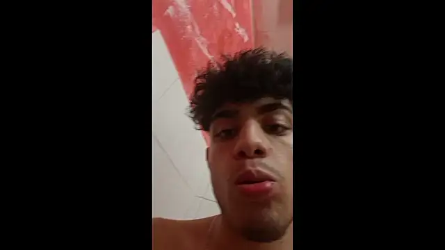 young_swisscouple Adlı Modelin Canlı XXX Sohbeti