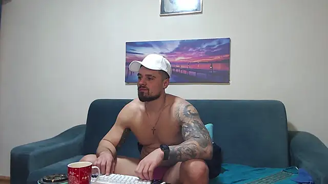 Tiberius_hunk: онлайн-секс-чат