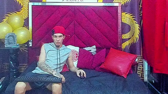 Pride_couple's Live XXX Chat